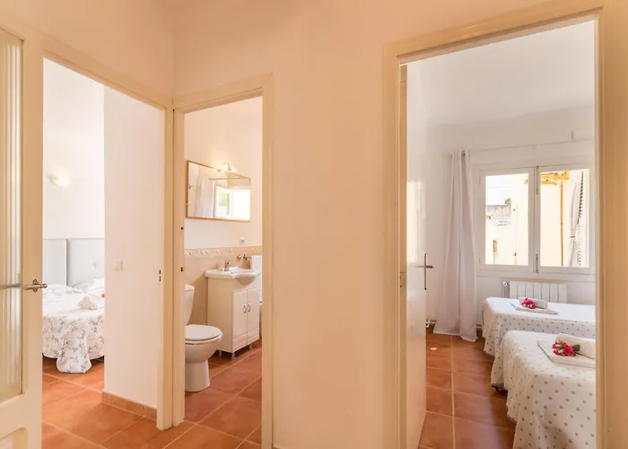 Bona Mar With Pool Ferienhaus